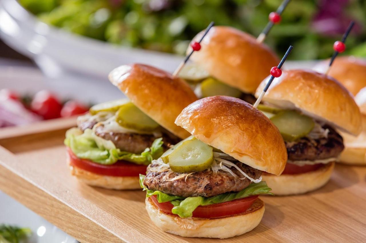 Hotel Associa Toyohashi Exteriör bild A slider