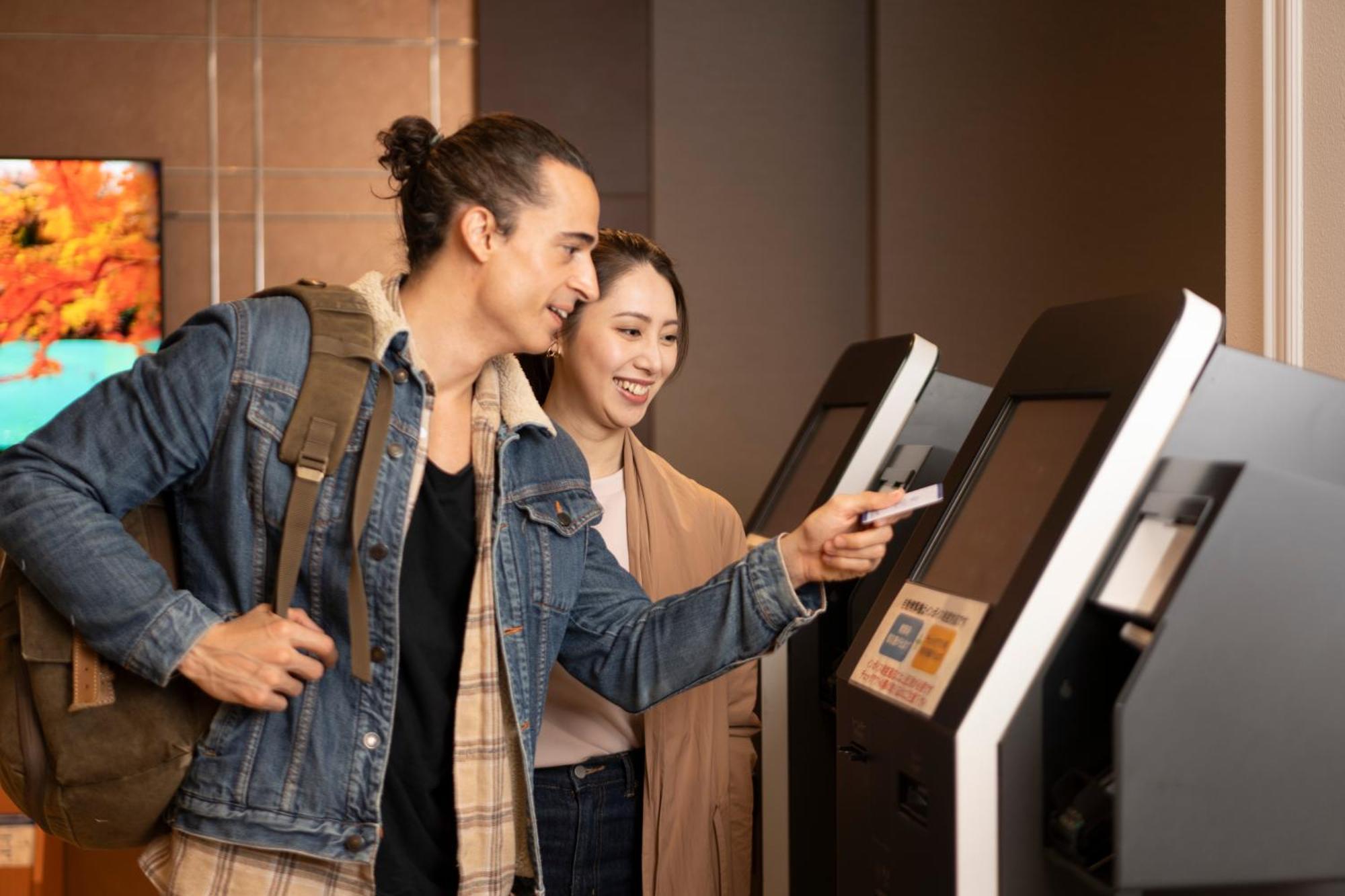 Hotel Associa Toyohashi Exteriör bild Self-service kiosks